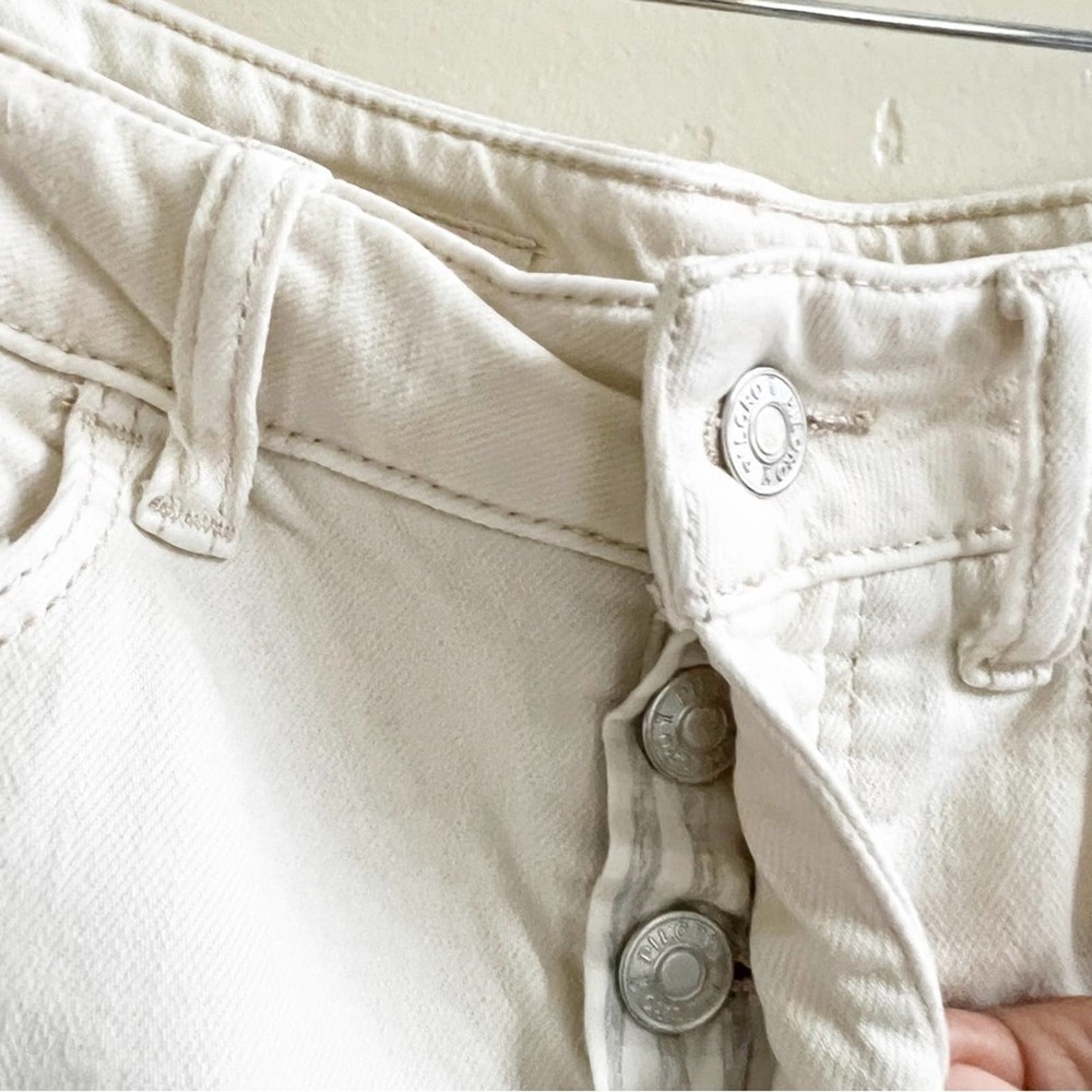 Pilcro High Waisted Button Fly Jean Shorts Cream Size 27 - Picture 8 of 12